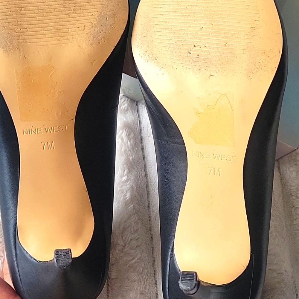 Nine West Pumps - Picture 5 of 6